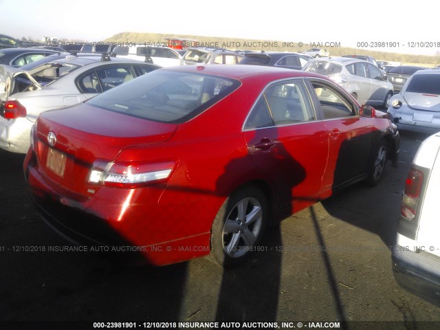 4T1BF3EK5AU511101 - 2010 TOYOTA CAMRY SE/LE/XLE 红色 照片 4