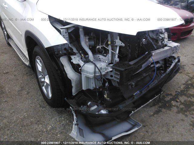 5TDYKRFH6GS148689 - 2016 TOYOTA HIGHLANDER LIMITED/LTD PLATINUM WHITE photo 6