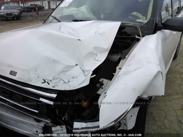 2FMGK5B80GBA15305 - 2016 FORD FLEX SE WHITE photo 6