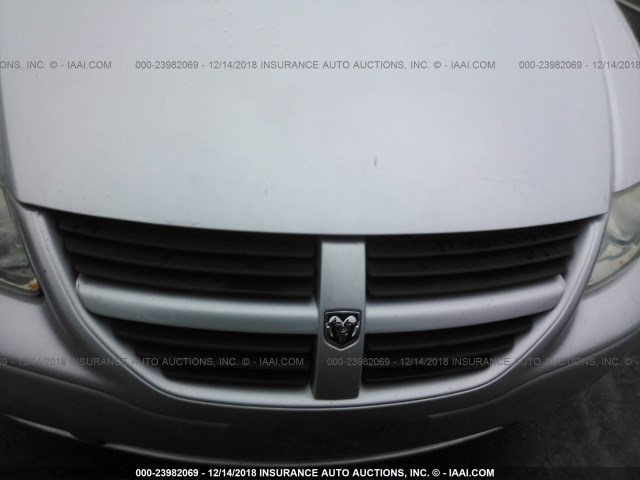 1D4GP24R55B142695 - 2005 DODGE GRAND CARAVAN SE SILVER photo 6