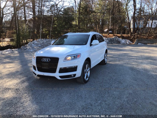 WA1CM74L29D031197 - 2009 AUDI Q7 WHITE photo 2