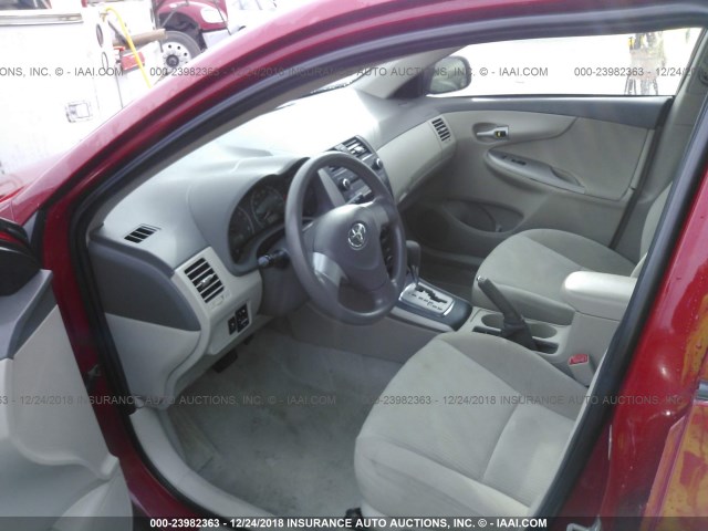 1NXBU4EE8AZ201000 - 2010 TOYOTA COROLLA S/LE/XLE RED photo 5