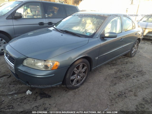 YV1RH592352431147 - 2005 VOLVO S60 2.5T GREEN photo 2