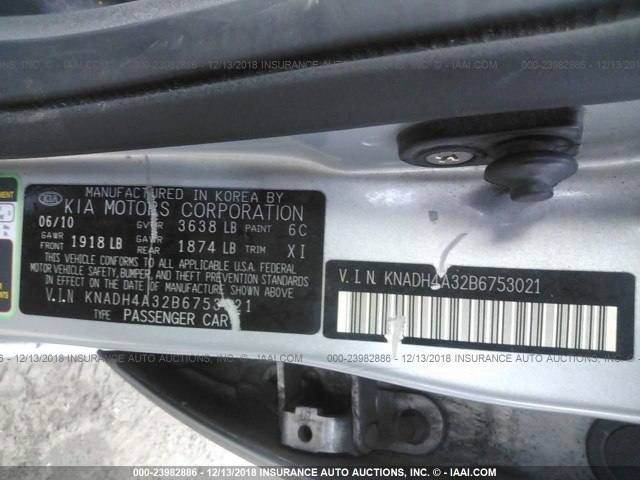 KNADH4A32B6753021 - 2011 KIA RIO LX/SX SILVER photo 9