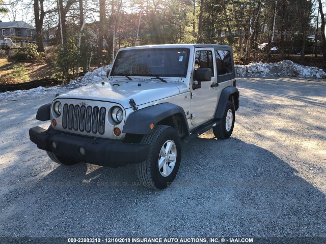 1J4FA24197L115317 - 2007 JEEP WRANGLER X SILVER photo 2