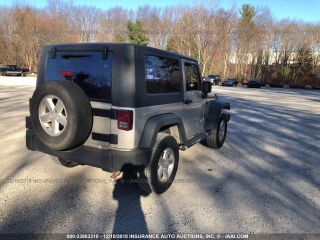 1J4FA24197L115317 - 2007 JEEP WRANGLER X SILVER photo 4