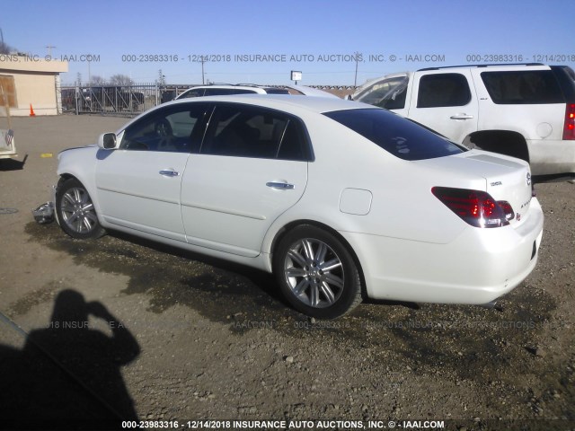 4T1BK36B48U270801 - 2008 TOYOTA AVALON XL/XLS/TOURING/LIMITED WHITE photo 3