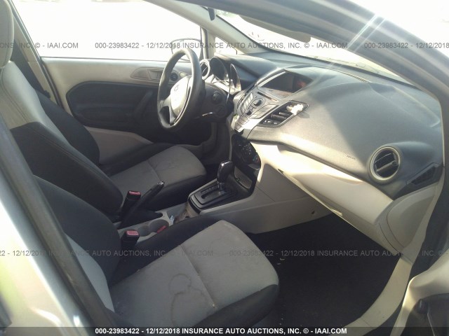 3FADP4AJXBM147508 - 2011 FORD FIESTA S SILVER photo 5