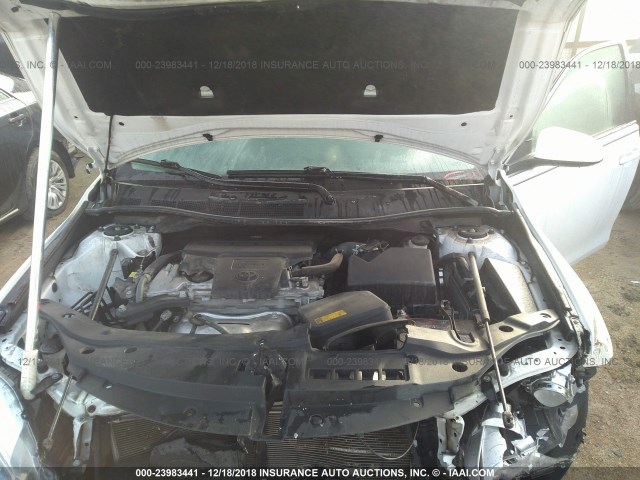 4T1BF1FK6FU948275 - 2015 TOYOTA CAMRY LE/XLE/SE/XSE WHITE photo 10