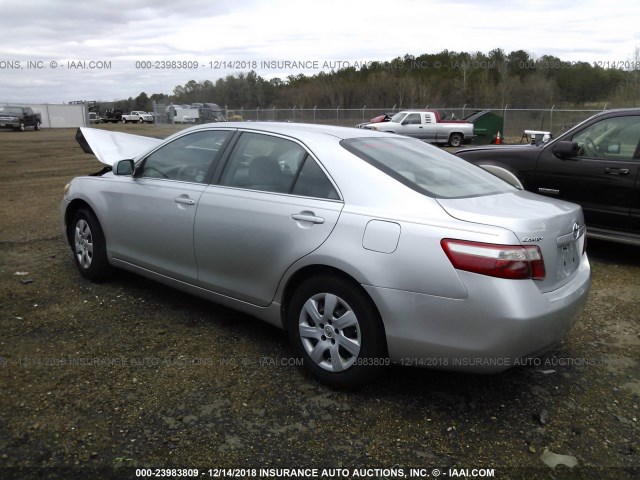 4T1BE46K68U250207 - 2008 TOYOTA CAMRY CE/LE/XLE/SE SILVER photo 3