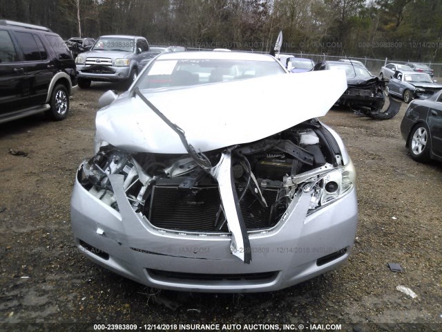 4T1BE46K68U250207 - 2008 TOYOTA CAMRY CE/LE/XLE/SE SILVER photo 6