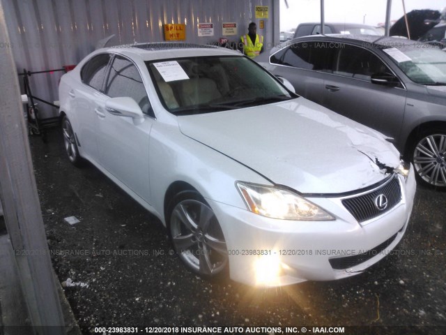 JTHBF5C27B5141718 - 2011 LEXUS IS 250 WHITE photo 1