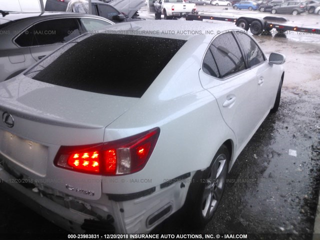 JTHBF5C27B5141718 - 2011 LEXUS IS 250 WHITE photo 4