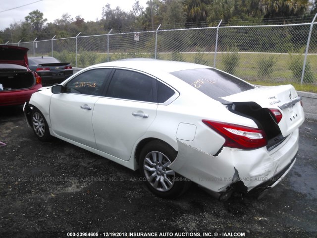 1N4AL3AP1GN310766 - 2016 NISSAN ALTIMA 2.5/S/SV/SL/SR WHITE photo 3