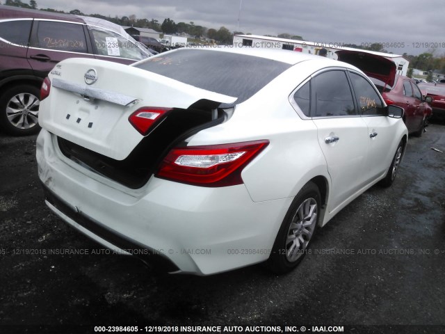 1N4AL3AP1GN310766 - 2016 NISSAN ALTIMA 2.5/S/SV/SL/SR WHITE photo 4