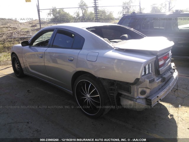 2C3CDXBG4EH374803 - 2014 DODGE CHARGER SE SILVER photo 3
