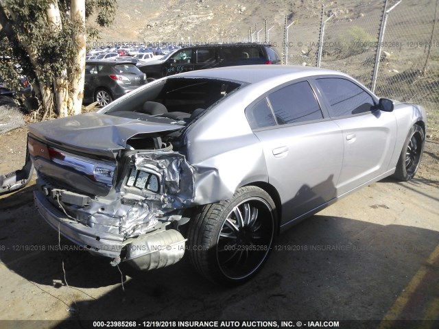 2C3CDXBG4EH374803 - 2014 DODGE CHARGER SE SILVER photo 4
