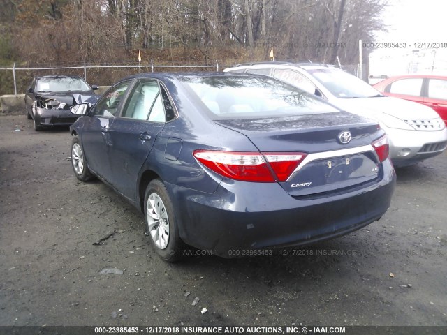 4T1BF1FK2HU777270 - 2017 TOYOTA CAMRY LE/XLE/SE/XSE 蓝色 照片 3