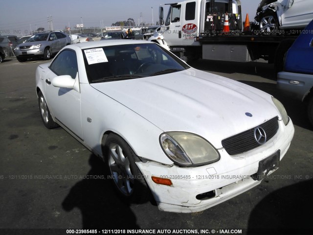 WDBKK47F7WF071656 - 1998 MERCEDES-BENZ SLK 230 KOMPRESSOR WHITE photo 1