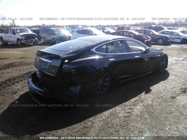 5YJSA1H19EFP58095 - 2014 TESLA MODEL S BLACK photo 4