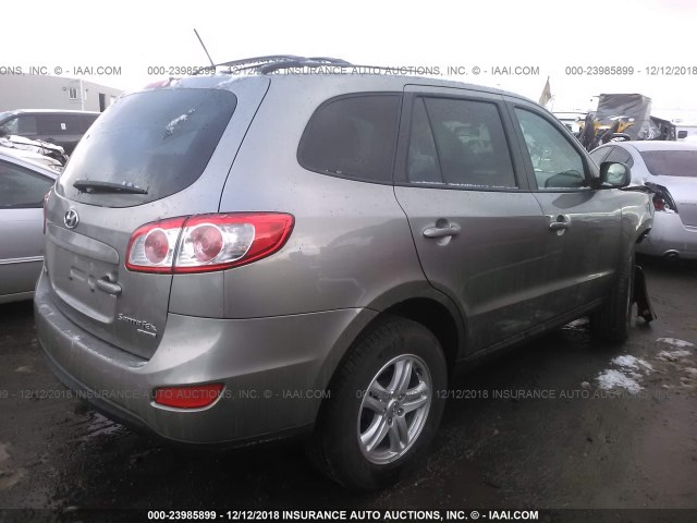 5XYZGDAG7BG019910 - 2011 HYUNDAI SANTA FE GLS GRAY photo 4