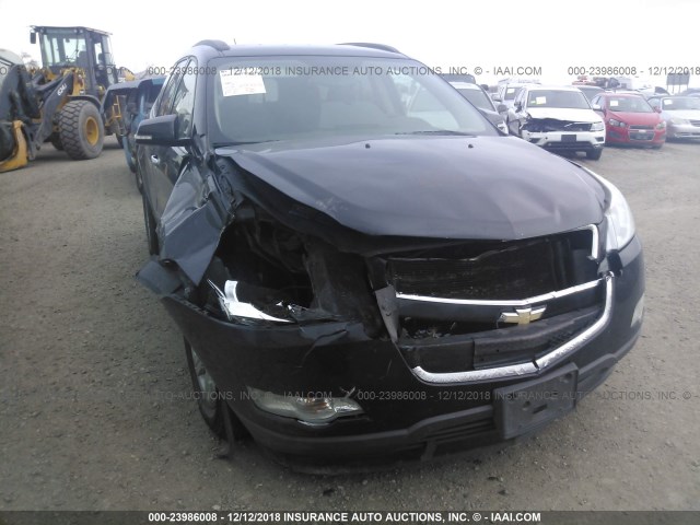 1GNKVGED2BJ240900 - 2011 CHEVROLET TRAVERSE LT BLACK photo 6