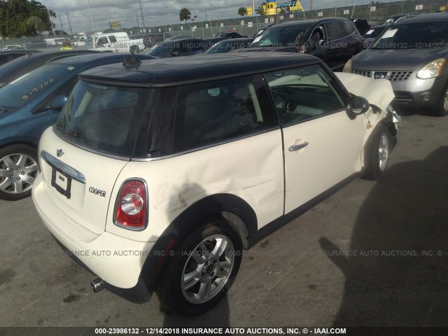 WMWSU3C53CT540268 - 2012 MINI COOPER WHITE photo 4