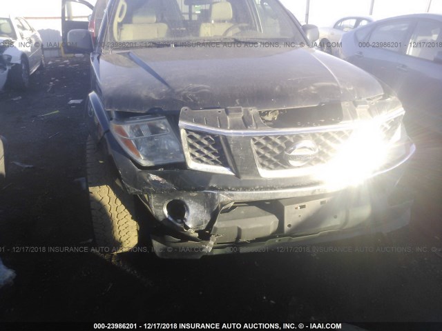 1N6AD06W35C407706 - 2005 NISSAN FRONTIER KING CAB LE/SE/OFF ROAD BLACK photo 6