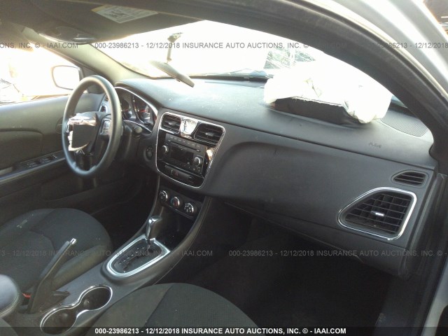 1C3CCBABXCN101560 - 2012 CHRYSLER 200 LX SILVER photo 5