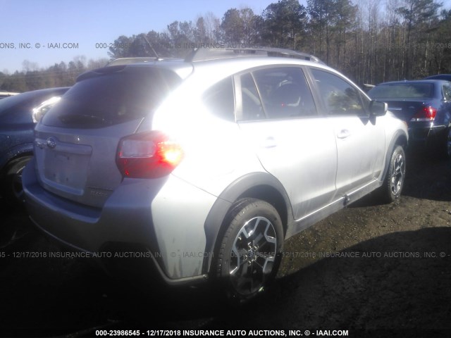 JF2GPABC2GH315113 - 2016 SUBARU CROSSTREK PREMIUM SILVER photo 4