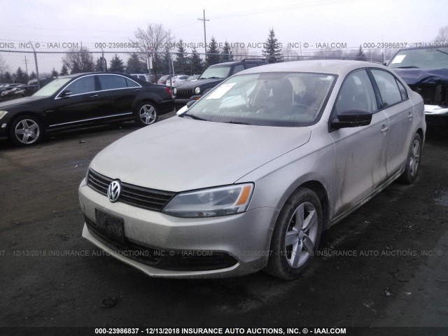 3VW3L7AJXEM330976 - 2014 VOLKSWAGEN JETTA TDI TAN photo 2