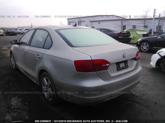 3VW3L7AJXEM330976 - 2014 VOLKSWAGEN JETTA TDI TAN photo 3