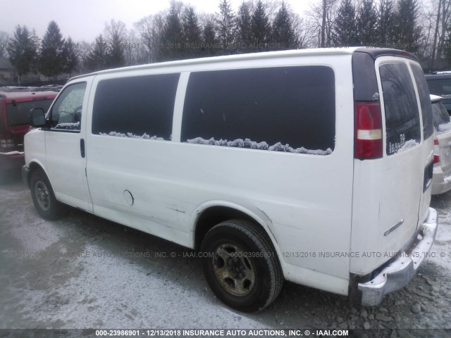 1GCFG15X051105446 - 2005 CHEVROLET EXPRESS G1500  WHITE photo 3