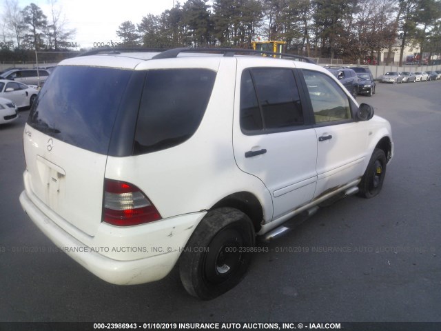 4JGAB72E11A273178 - 2001 MERCEDES-BENZ ML 430 WHITE photo 4