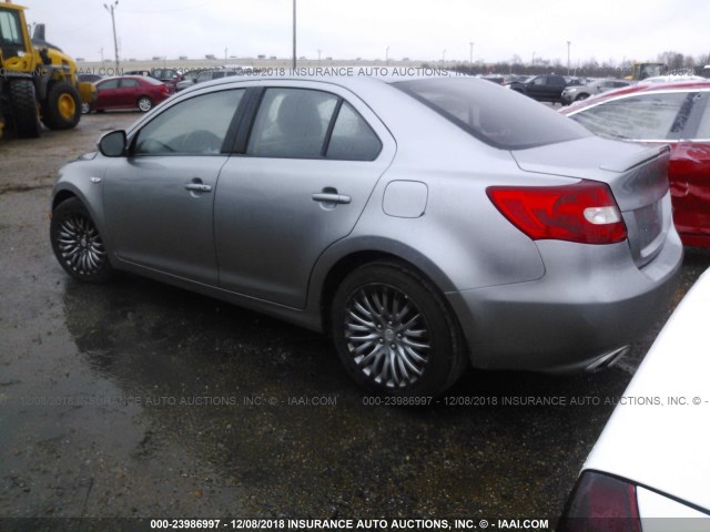 JS2RE9A30C6101410 - 2012 SUZUKI KIZASHI SE GRAY photo 3