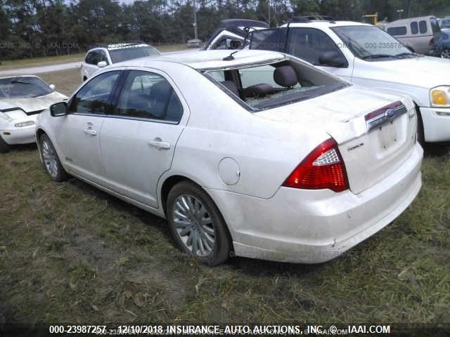 3FADP0L31CR219790 - 2012 FORD FUSION HYBRID WHITE photo 3