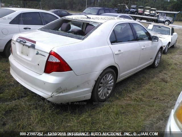 3FADP0L31CR219790 - 2012 FORD FUSION HYBRID WHITE photo 4