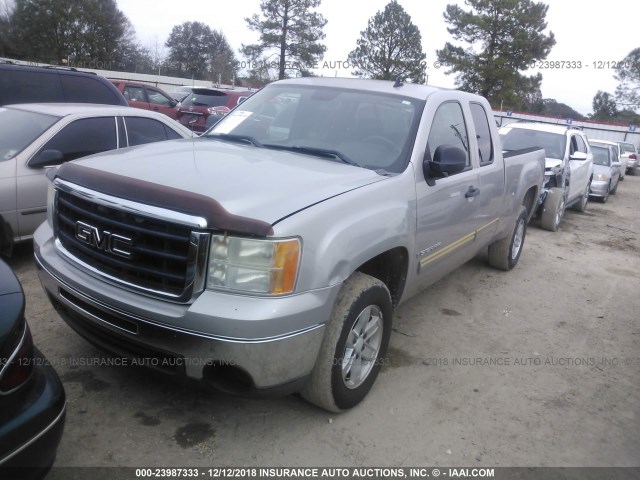 2GTEC29JX91121804 - 2009 GMC SIERRA C1500 SLE SILVER photo 2