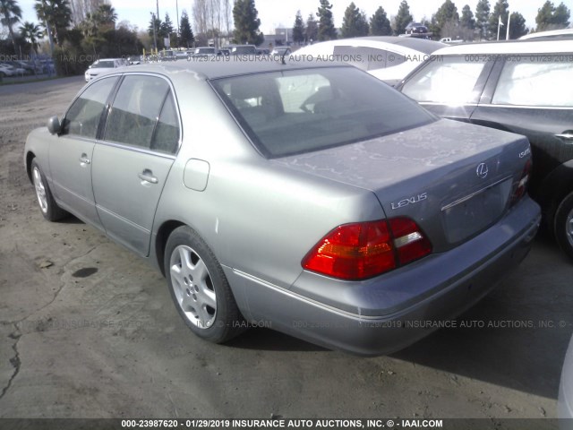 JTHBN30F510005050 - 2001 LEXUS LS Light Blue photo 3