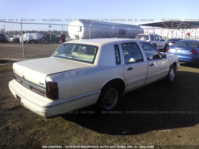 1LNLM83W9SY655001 - 1995 LINCOLN TOWN CAR CARTIER WHITE photo 4