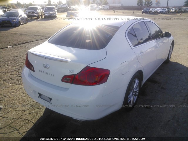 JN1CV6AP9DM716359 - 2013 INFINITI G37 WHITE photo 4