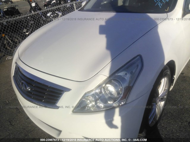 JN1CV6AP9DM716359 - 2013 INFINITI G37 WHITE photo 6