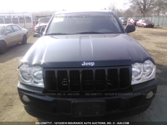 1J4HR48N15C564031 - 2005 JEEP GRAND CHEROKEE LAREDO/COLUMBIA/FREEDOM BLACK photo 6