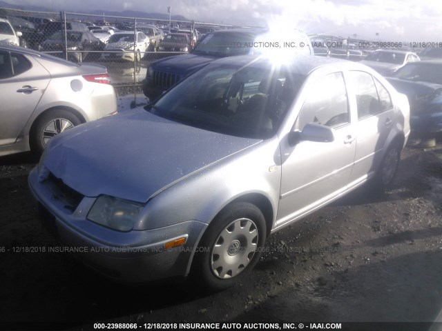 3VWRA29M6YM135902 - 2000 VOLKSWAGEN JETTA GL SILVER photo 2