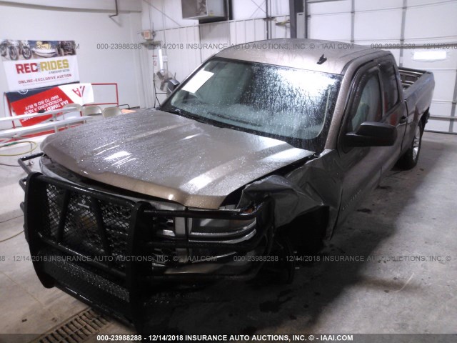 1GCVKREC7EZ116564 - 2014 CHEVROLET SILVERADO K1500 LT GRAY photo 2