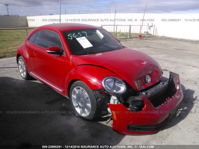 3VWJP7AT1CM626639 - 2012 VOLKSWAGEN BEETLE RED photo 1