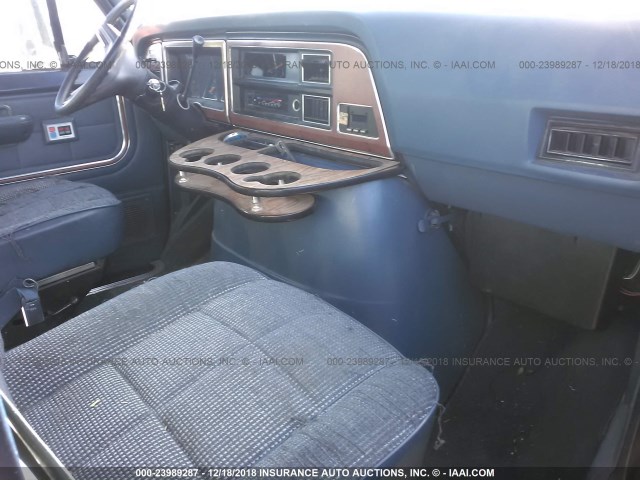 1FMEE11N5GHC30874 - 1986 FORD ECONOLINE E150 BLUE photo 5
