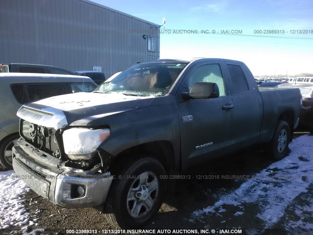 5TFUW5F18HX643650 - 2017 TOYOTA TUNDRA DOUBLE CAB SR/SR5/TRD PRO GRAY photo 2