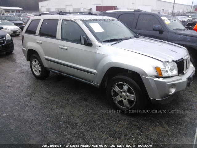 1J8GS48K77C566826 - 2007 JEEP GRAND CHEROKEE LAREDO/COLUMBIA/FREEDOM SILVER photo 1