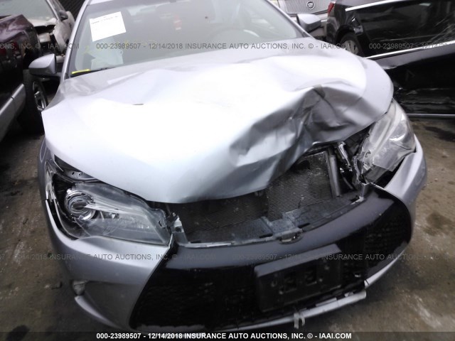 4T1BF1FK0GU264095 - 2016 TOYOTA CAMRY LE/XLE/SE/XSE SILVER photo 6